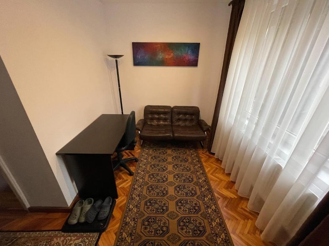 Crisan 40 Casa Muntean 100Mp 3Camere 3Paturi 1 Canapea 2 Dormitoare Parcare Timisoara Bagian luar foto